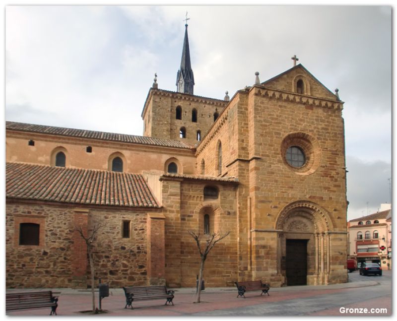 Iglesia de Santa María de Azogue, Benavente