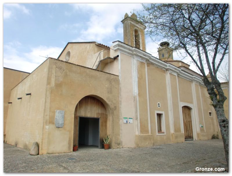 Convento de los Frailes de Zurbarán (albergue de peregrinos), Fuente de Cantos
