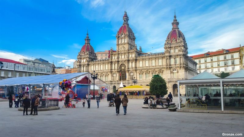 Plaza de María Pita y Ayuntamiento, A Coruña