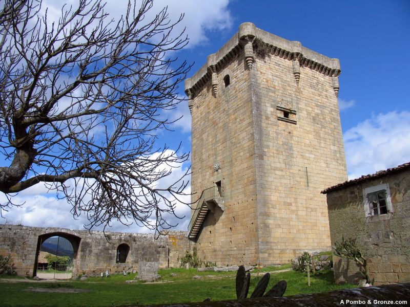 Torre de homenaje del Castillo de Monterrei