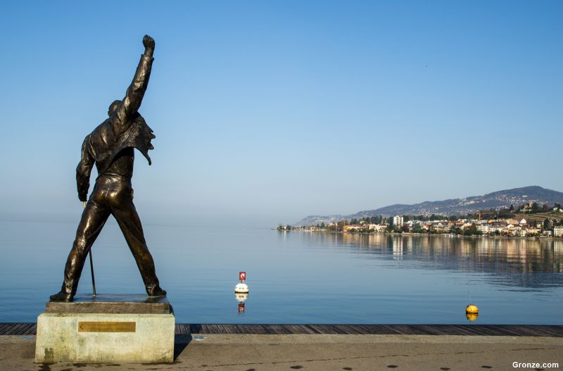 Estatua de Freddie Mercury, cantante que vivió los últimos años de su vida en Montreux