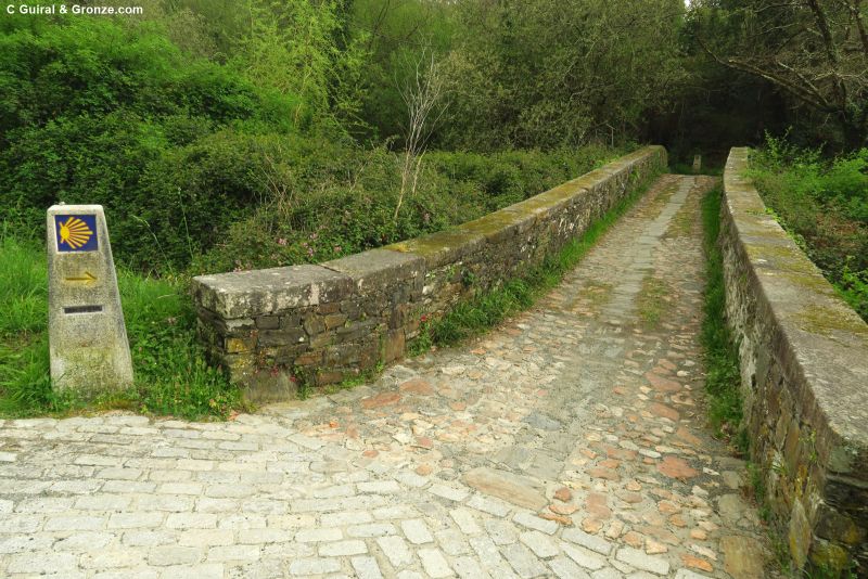 Puente medieval sobre el río Lambre, hacia Betanzos