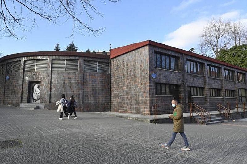 Depósito de aguas que será reconvertido en albergue (Foto: Oskar González, Diario Deia)