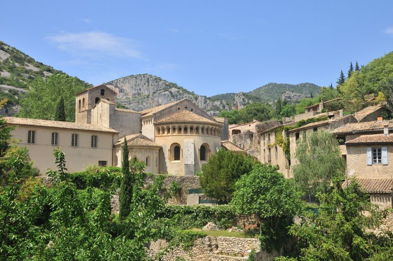 Saint-Guilhem-le-Désert, Camino de Arles