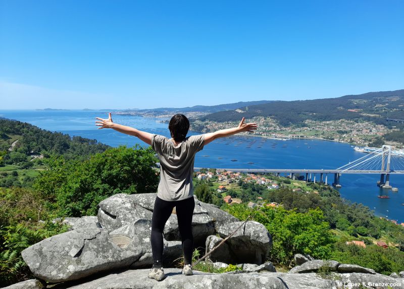 Vistas de la ría de Vigo desde el mirador de Campo da Rata, en Cedeira.