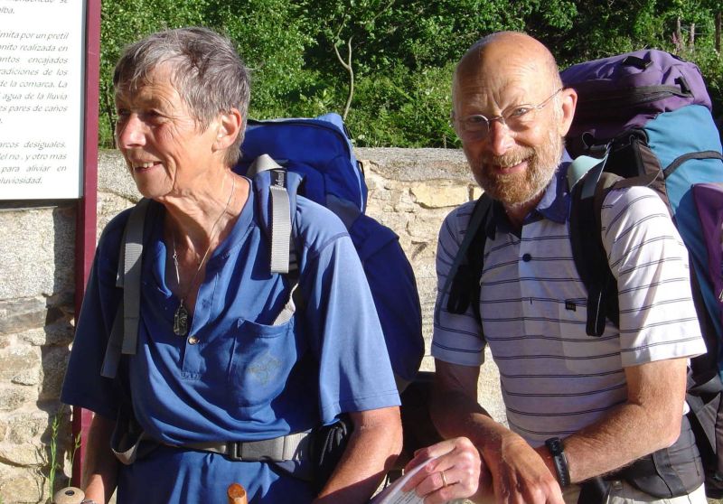 El profesor Pierre Swalus y su mujer Simonne Van Goethem, en el Camino de Norte.