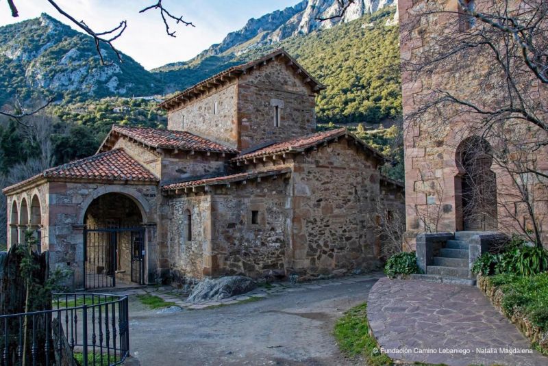 Iglesia de Santa María de Lebeña (Foto: Natalia Magdalena – Fundación Camino Lebaniego)