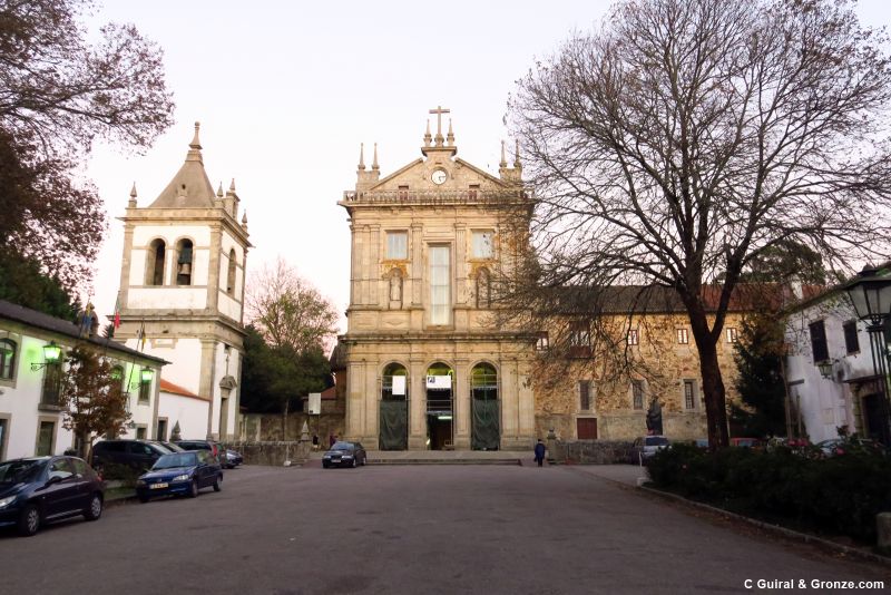 Monasterio y Ayuntamiento de Grijó