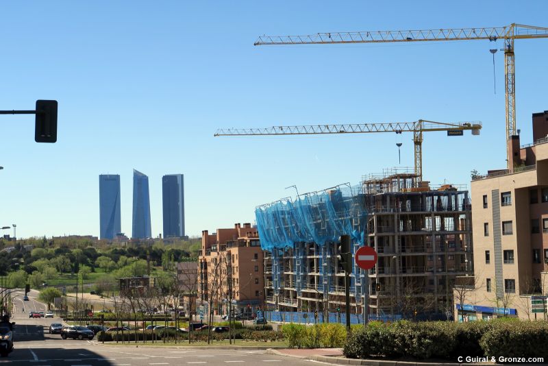 Cruzando Montecarmelo, Madrid Cruzando Montecarmelo, Madrid