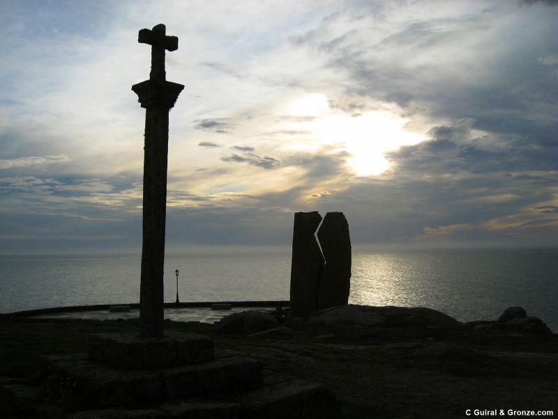 Monumento en recuerdo de la tragedia del Prestige, Muxía Monumento en recuerdo de la tragedia del Prestige, Muxía