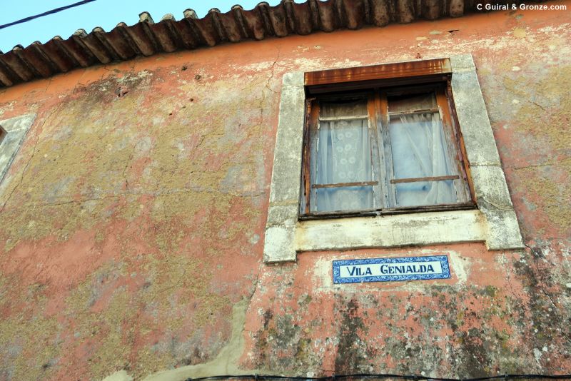 Curioso nombre de una villa en Perosinho