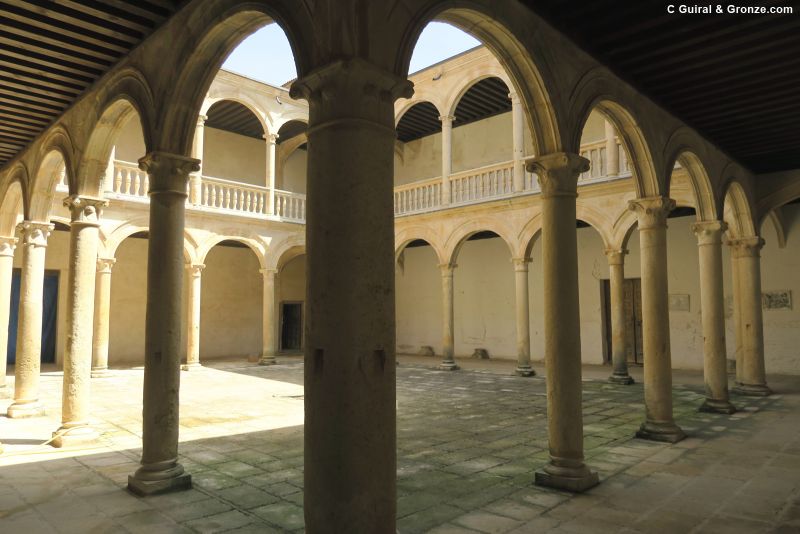 Patio del palacio renacentista de los condes de Grajal, Grajal de Campos