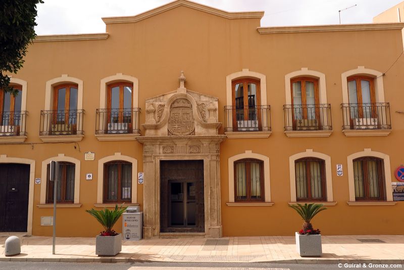 Palacio de Bolea, hoy biblioteca en Huércal de Almería