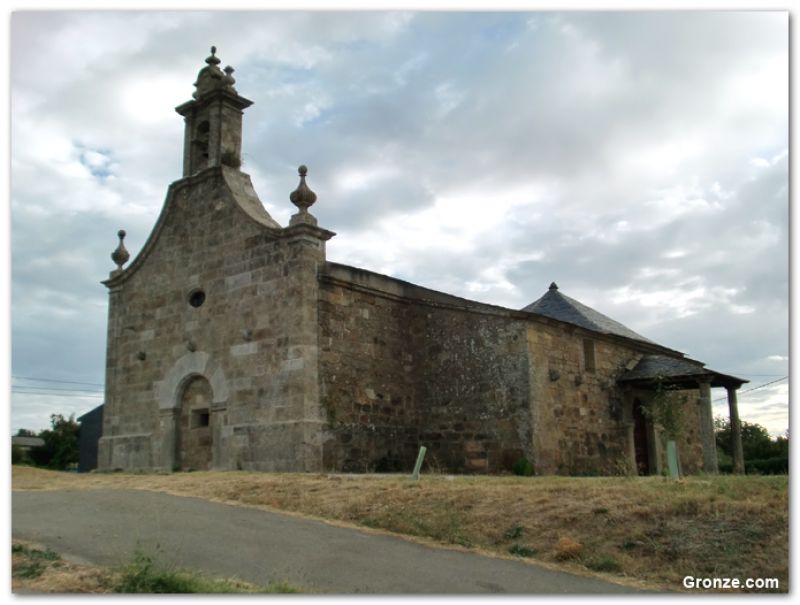 Iglesía de Santa María, Palacios de Valduerna
