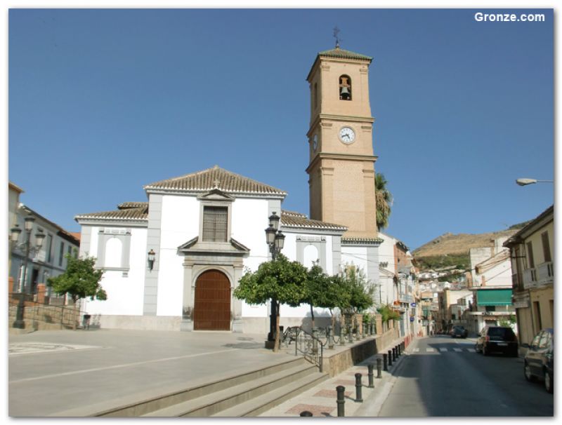 Iglesia de Pinos Puente Iglesia de Pinos Puente