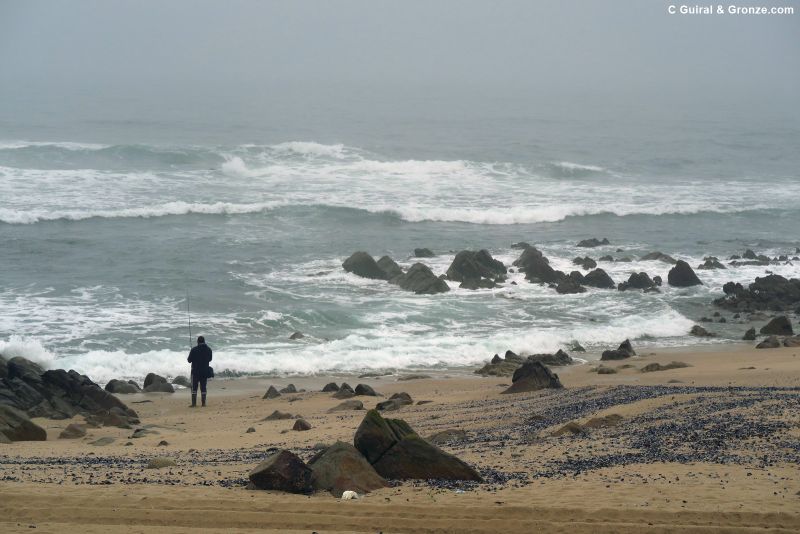 Un día gris en la playa de A Ver-o-Mar