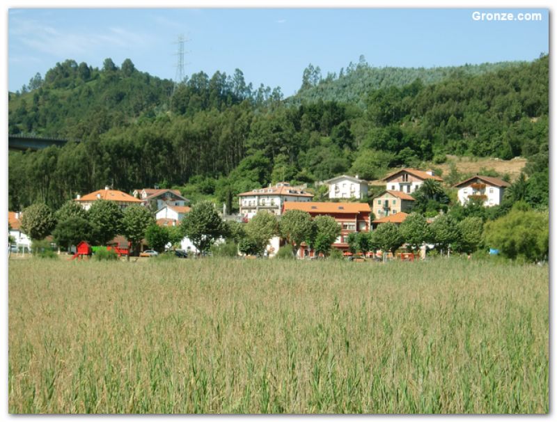 Pobeña