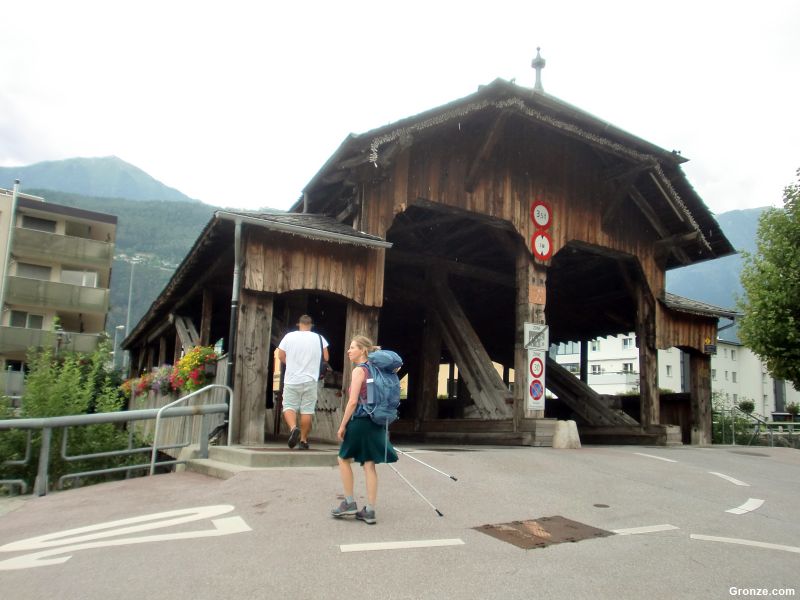 Pont de la Bâtiaz, a la entrada a Martigny Pont de la Bâtiaz, a la entrada a Martigny