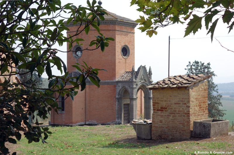 Capilla-Panteón, Quinciano