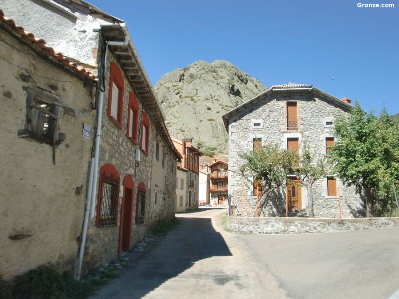 Portilla de la Reina