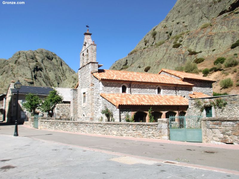 Iglesia de Santo Tomás, Portilla de la Reina
