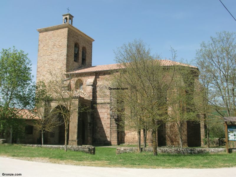 Iglesia de Salinas de Ibargoiti