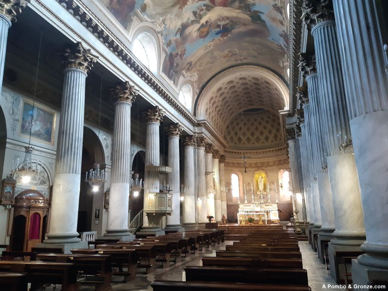 Interior de Sant’Agata, Santhià