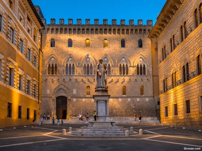 Piazza Salimbeni, Siena Piazza Salimbeni, Siena