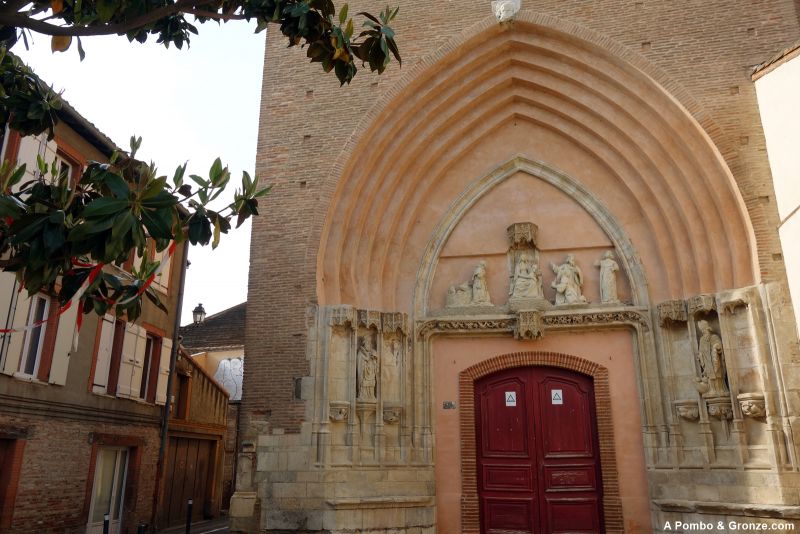 Iglesia de Saint-Nicolau, quartier Saint-Cyprien - Toulouse Iglesia de Saint-Nicolau, quartier Saint-Cyprien - Toulouse