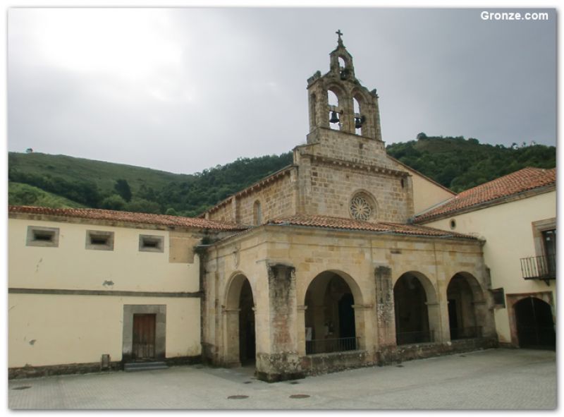 Monasterio de San Salvador de Valdediós Monasterio de San Salvador de Valdediós