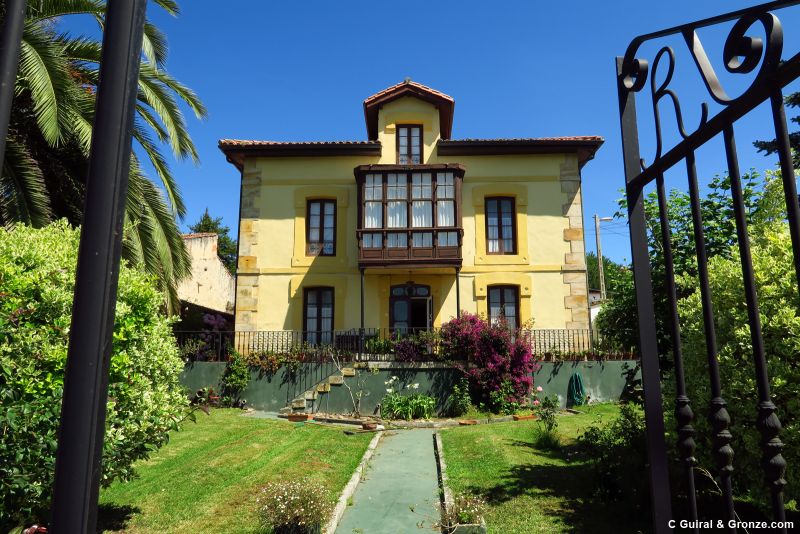 Villa de inspiración indiana en Liandres